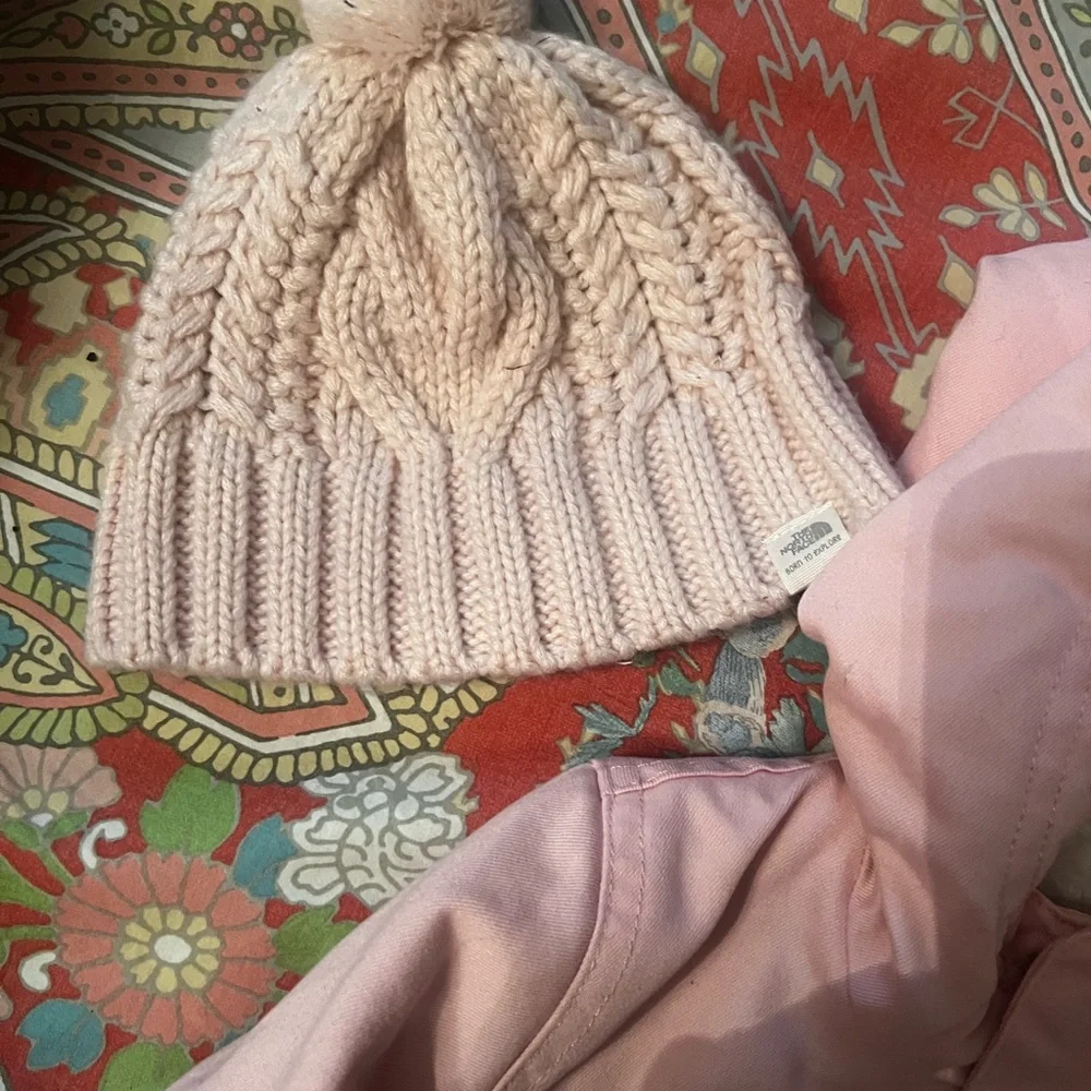 Pink Coat 2T Girls Faux Fur Lining Cat & Jack & Pink North-face Hat